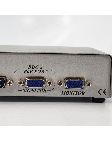 2-Port VGA HD15 Enhanced Video Splitter, Manhattan 177207